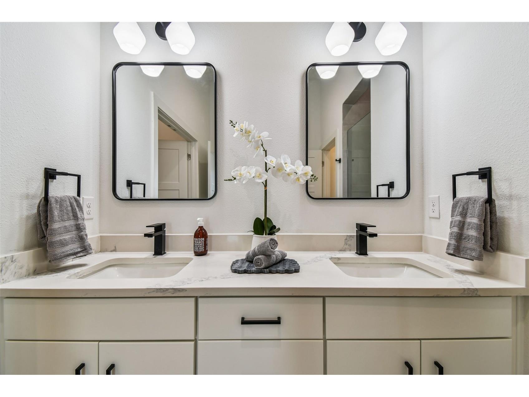 3840 Pompano Drive SE Saint Petersburg FL 33705 TB8478317 image58