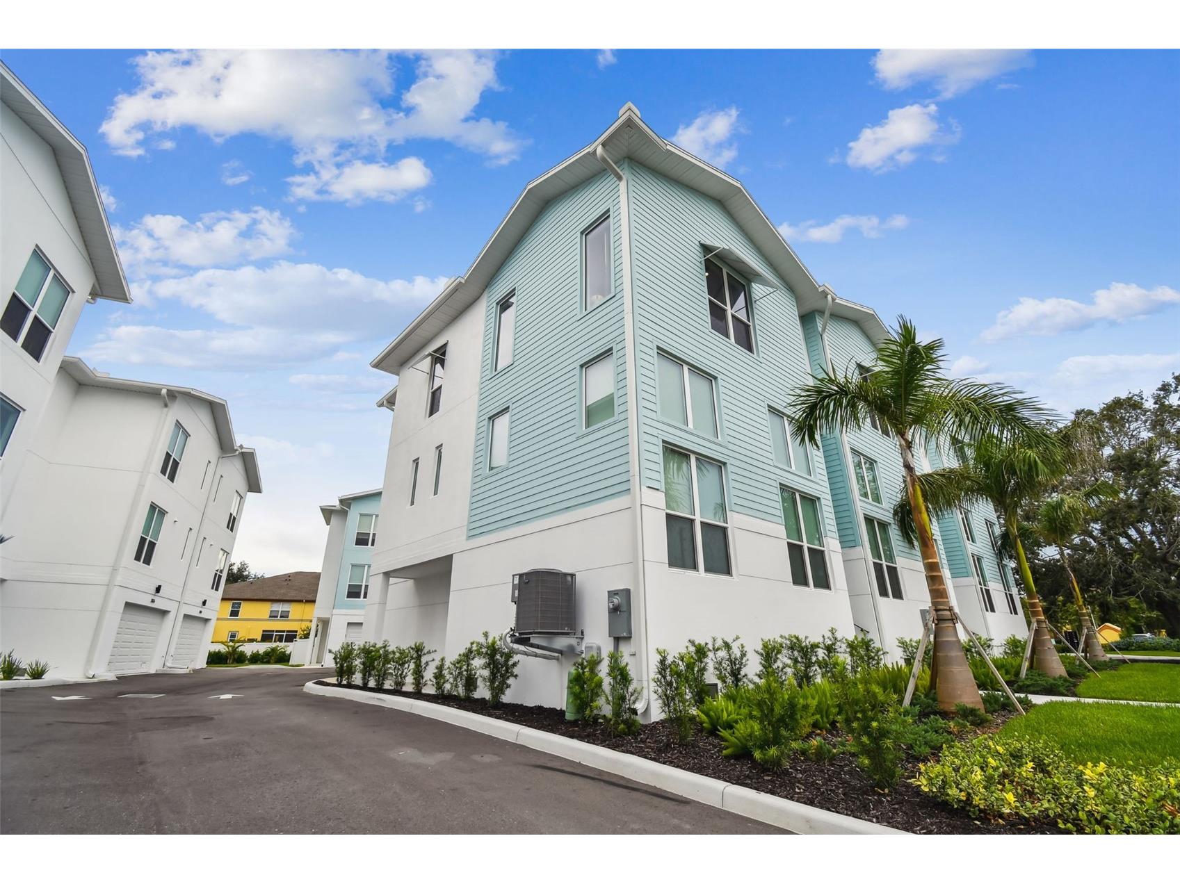 3840 Pompano Drive SE Saint Petersburg FL 33705 TB8478317 image69