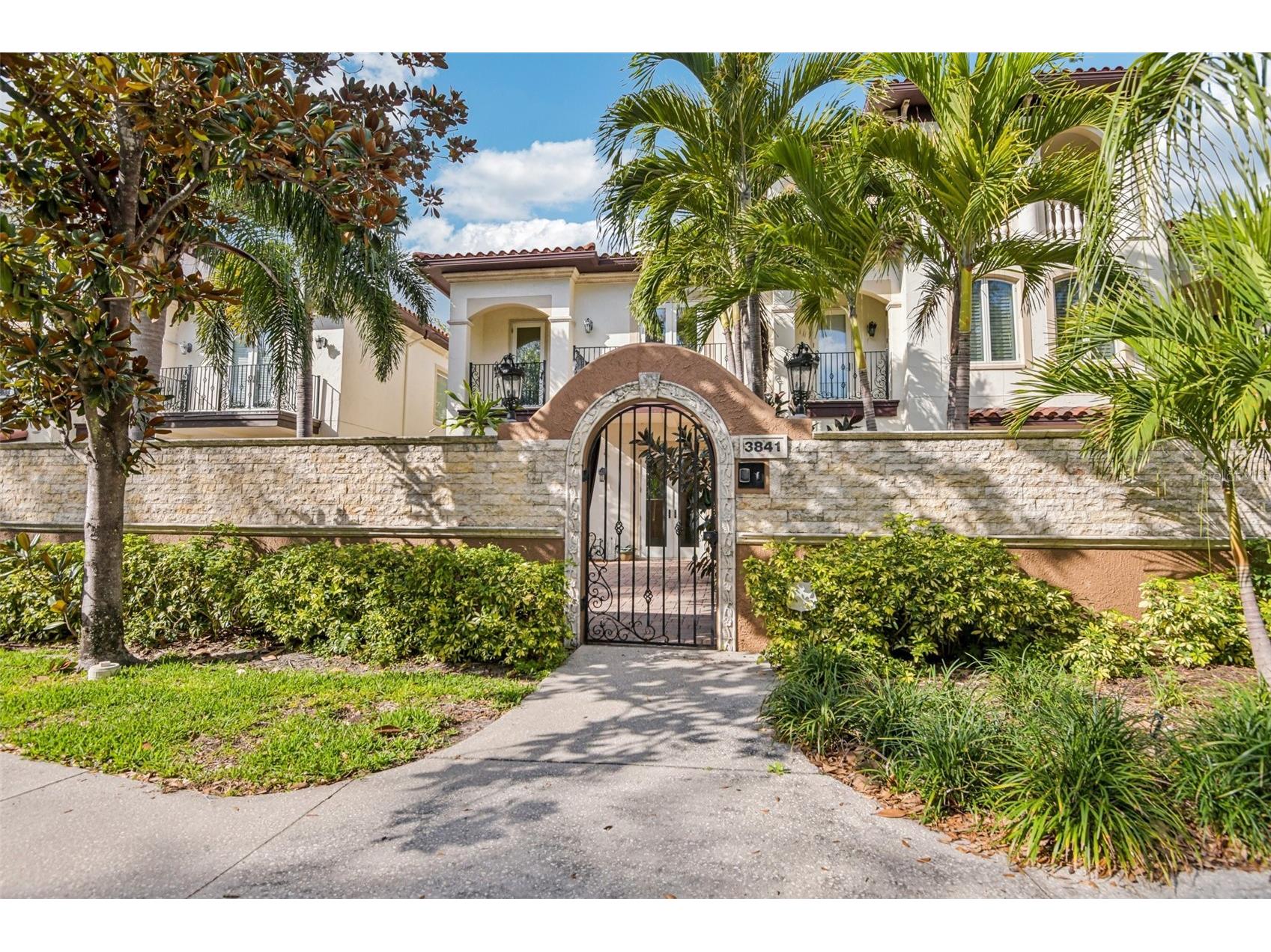 3841 W Azeele Street Tampa FL 33609 TB8479558 image1