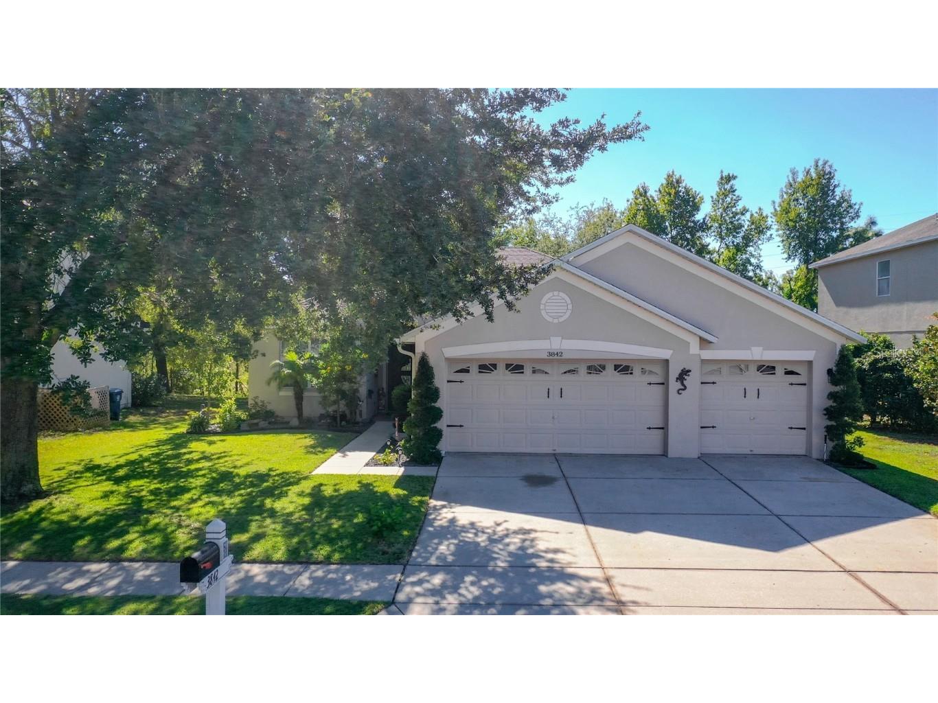 3842 Braemere Drive Spring Hill FL 34609 W7859118 image1