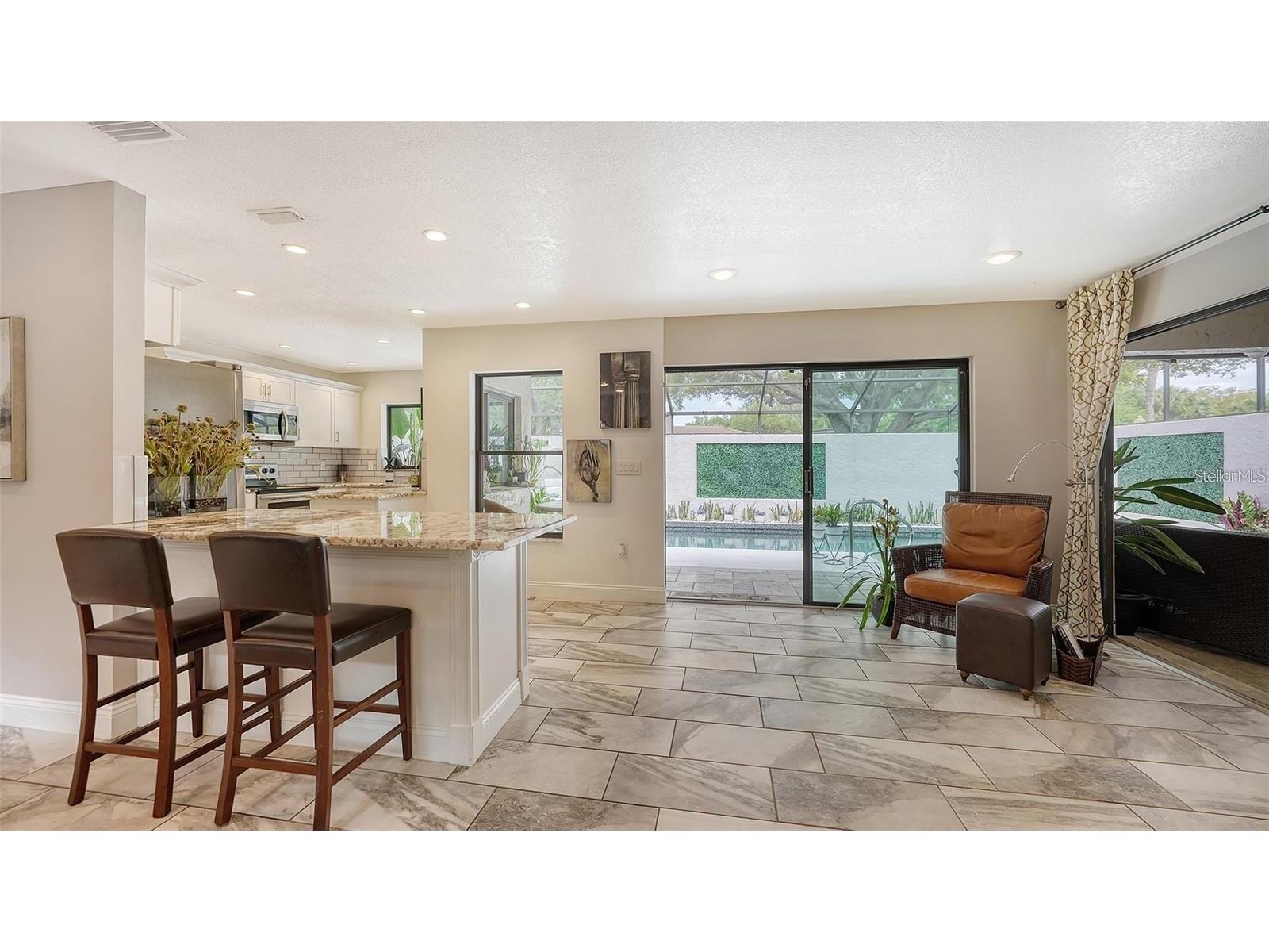 3842 Glen Oaks Manor Drive Sarasota FL 34232 A4689406 image20
