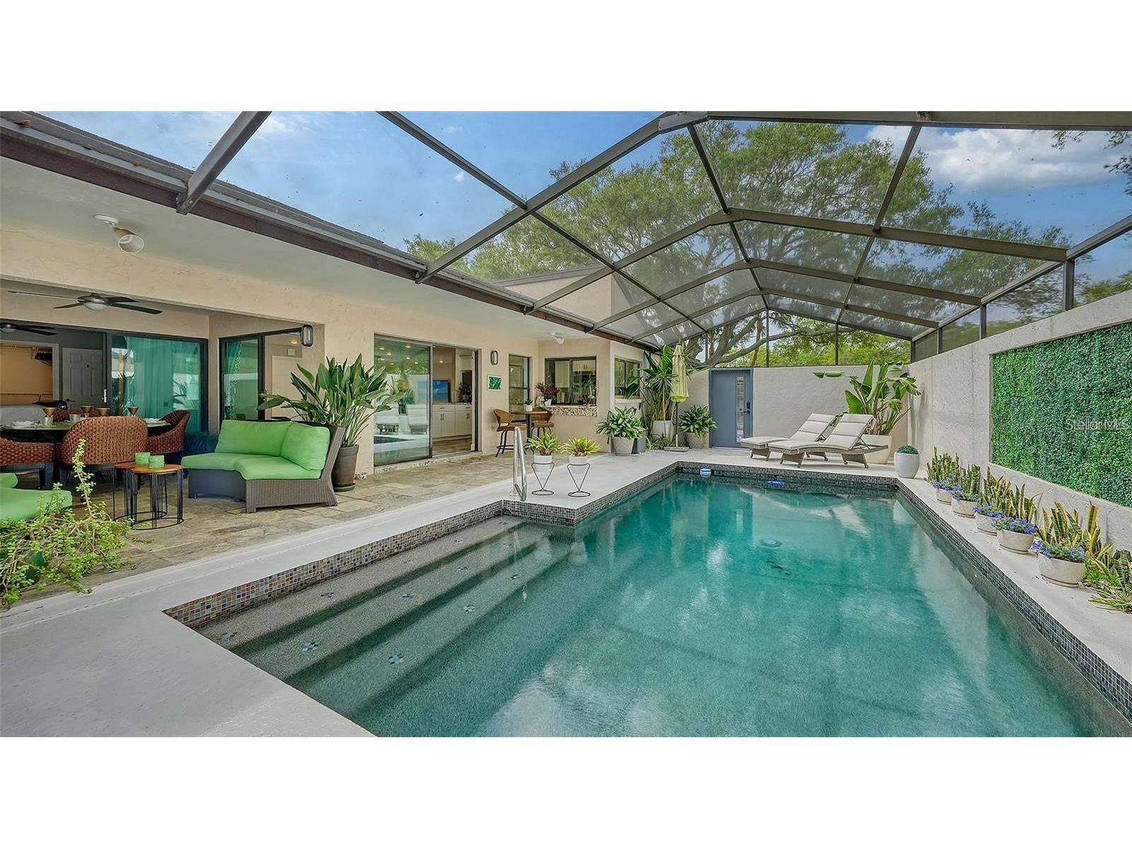 3842 Glen Oaks Manor Drive Sarasota FL 34232 A4689406 image4