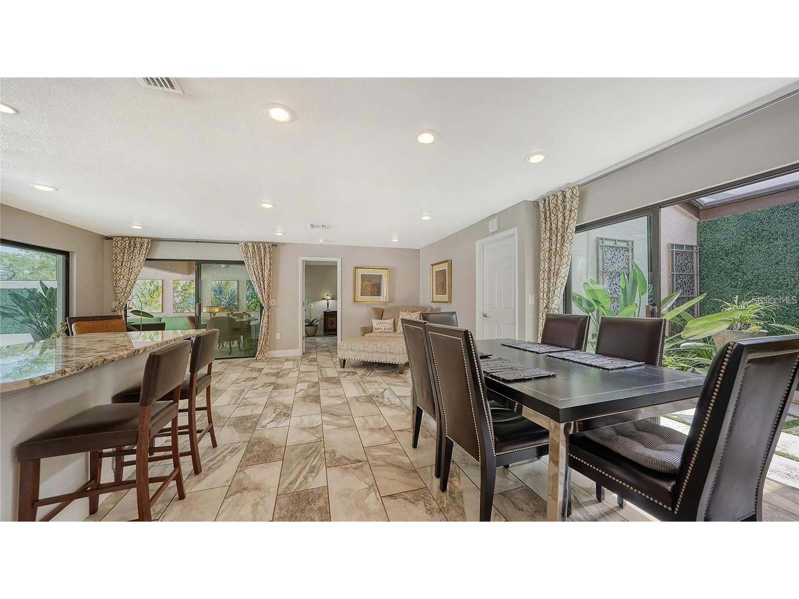 3842 Glen Oaks Manor Drive Sarasota FL 34232 A4689406 image7