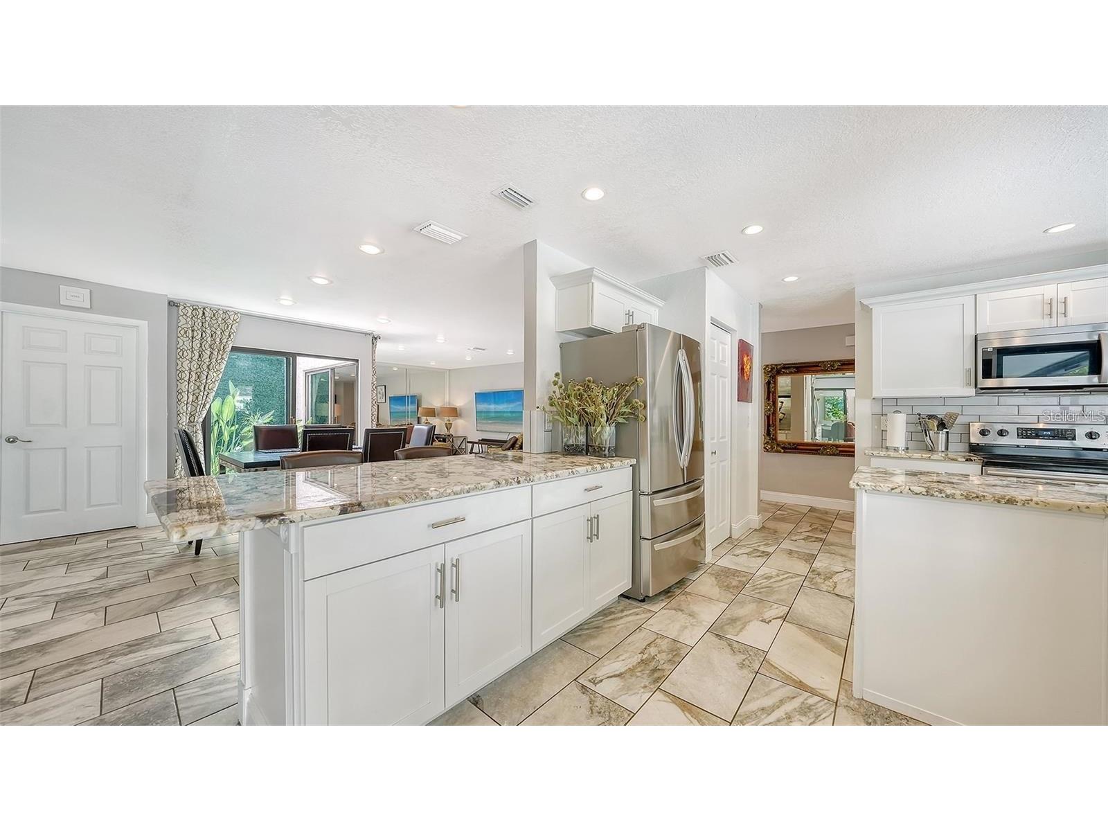 3842 Glen Oaks Manor Drive Sarasota FL 34232 A4689406 image9