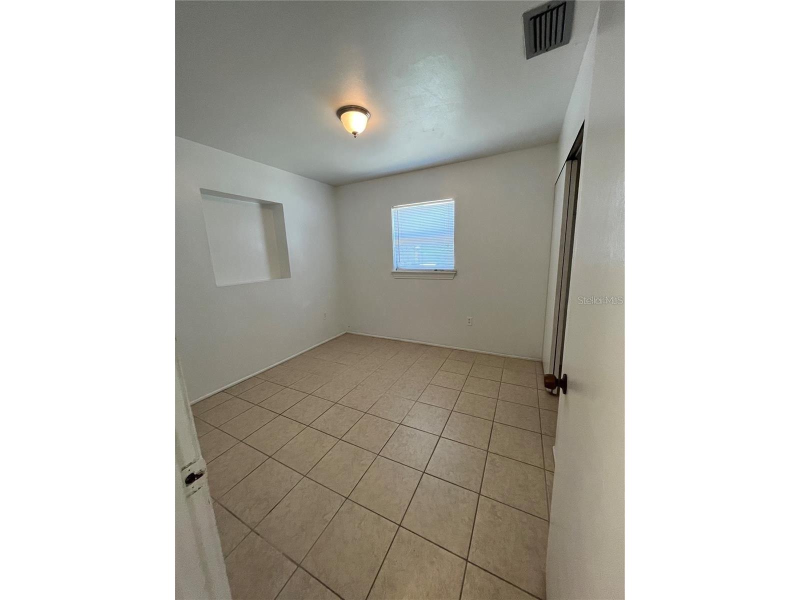 3842 Hawkeye Circle Sarasota FL 34232 A4693864 image9