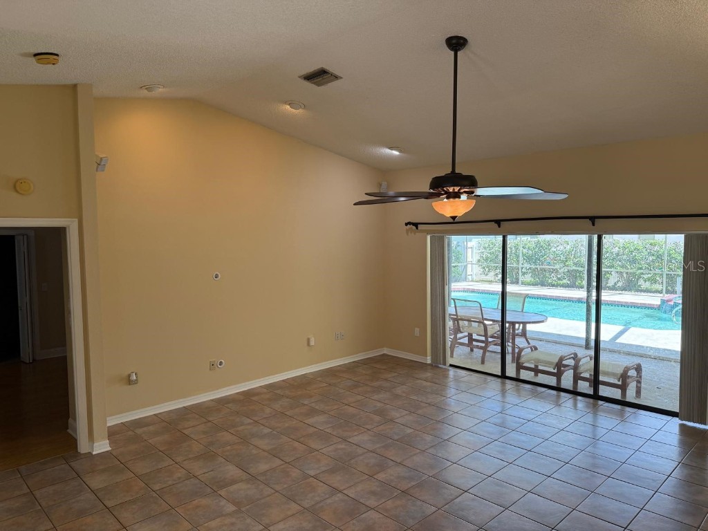 3842 Kingston Boulevard Sarasota FL 34238 A4665265 image3