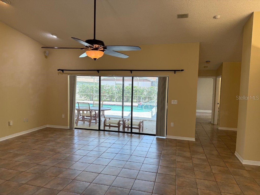 3842 Kingston Boulevard Sarasota FL 34238 A4665265 image4