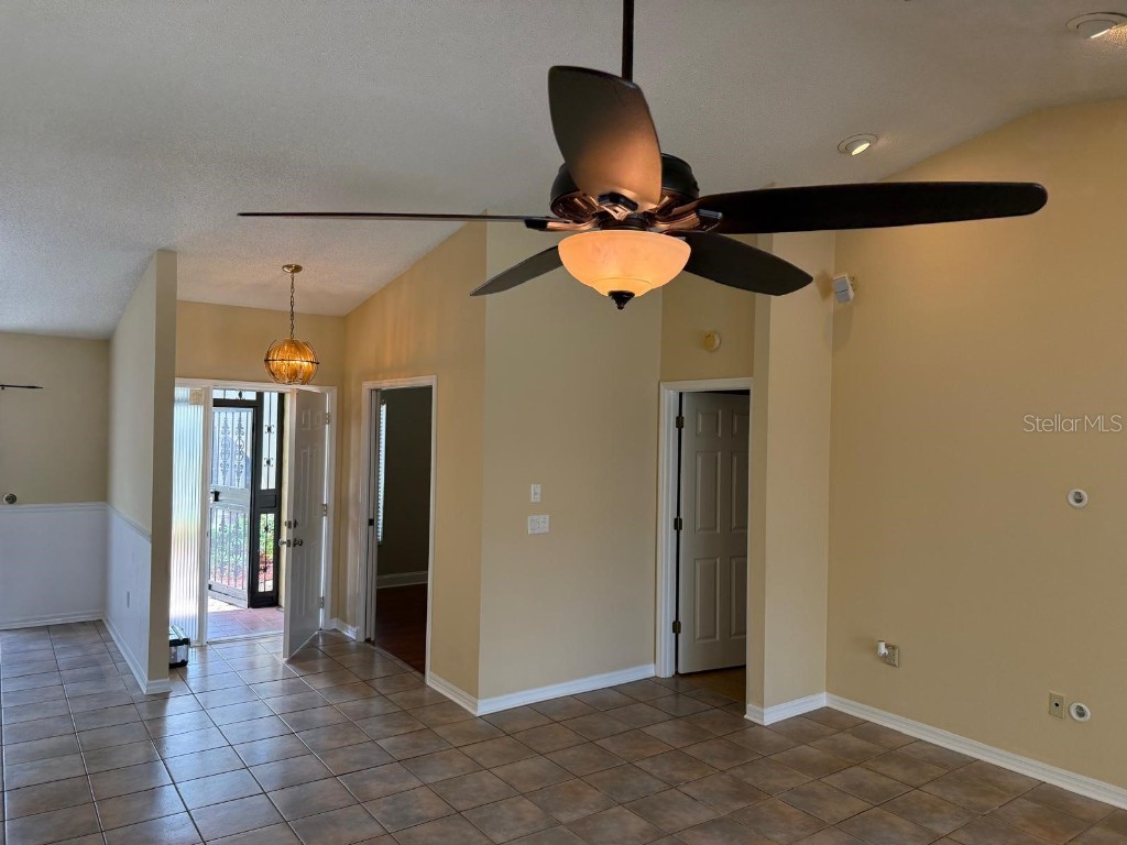 3842 Kingston Boulevard Sarasota FL 34238 A4665265 image7