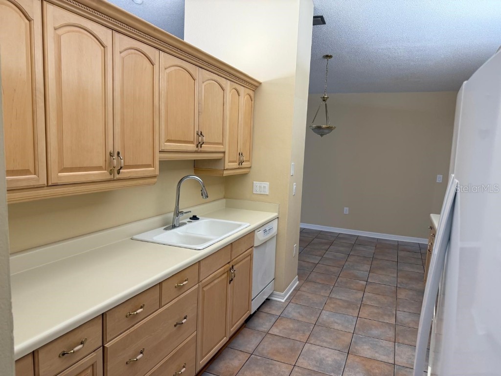 3842 Kingston Boulevard Sarasota FL 34238 A4665265 image8