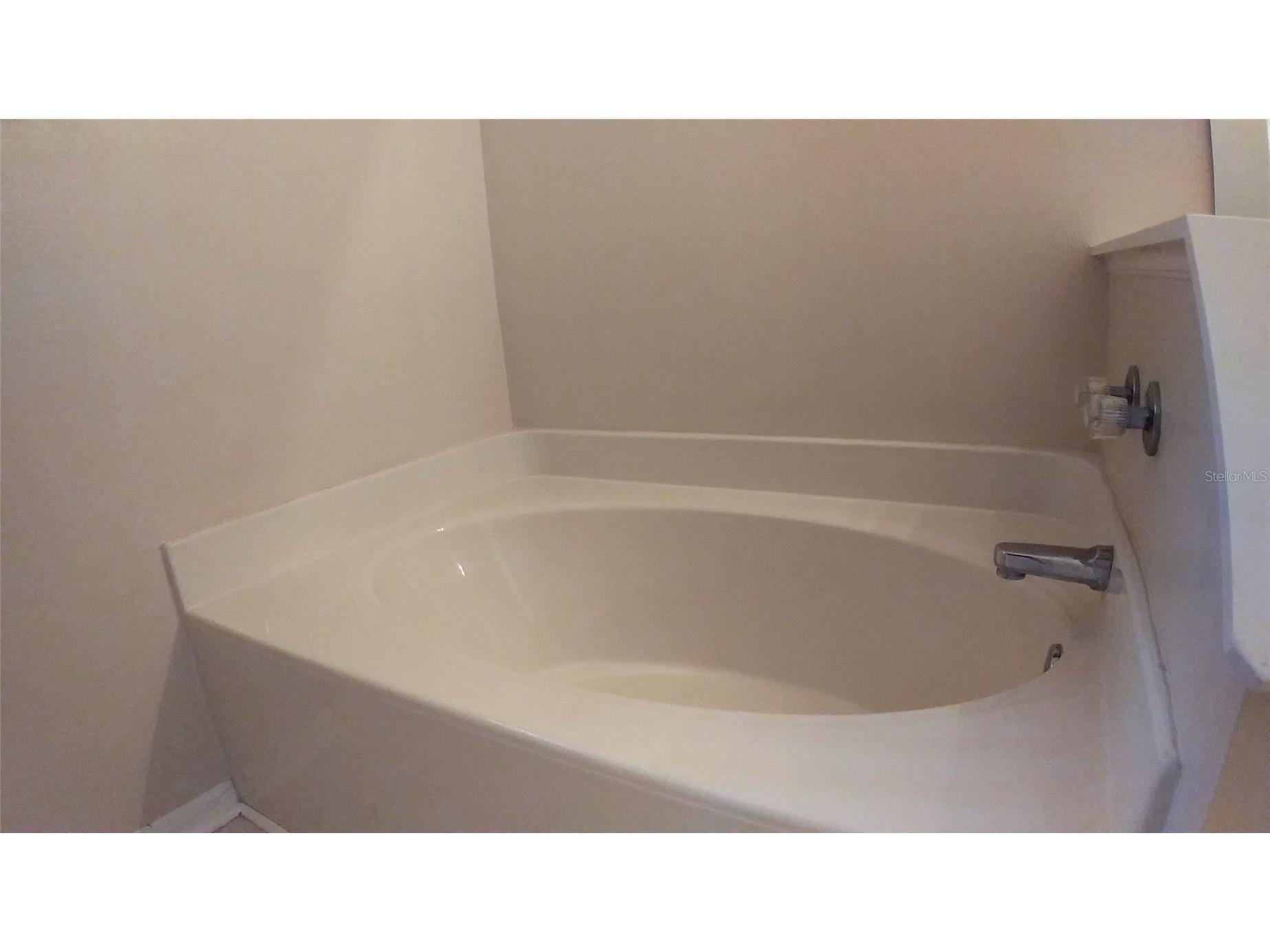 3842 Stonefield Drive Orlando FL 32826 O6394295 image8