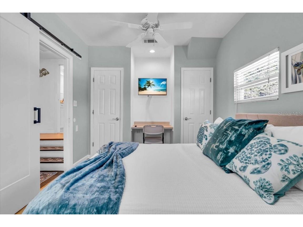 3843 Chapel Drive Sarasota FL 34234 A4653666 image20