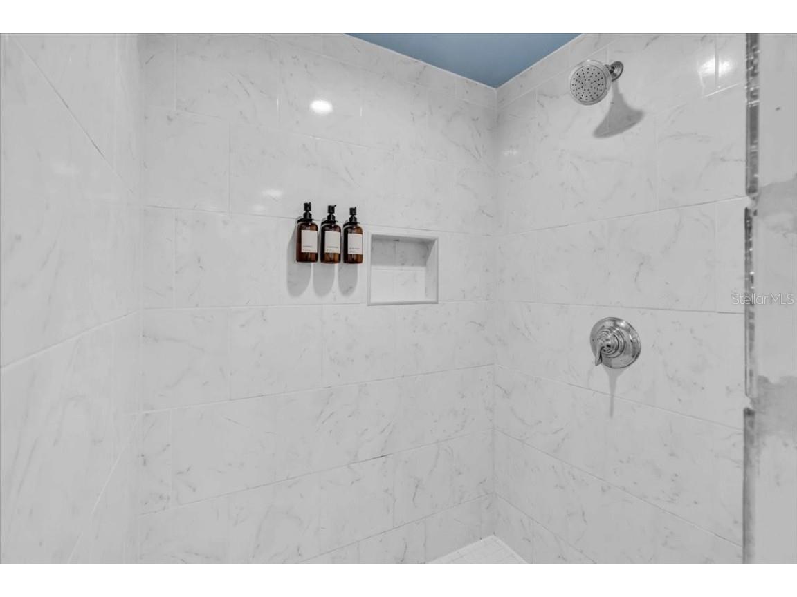 3843 Chapel Drive Sarasota FL 34234 A4653666 image22