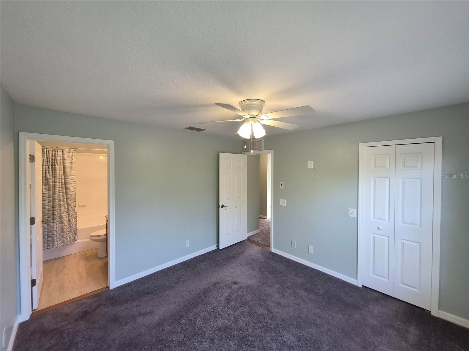 3845 Island Way Saint Petersburg FL 33705 O6390546 image16