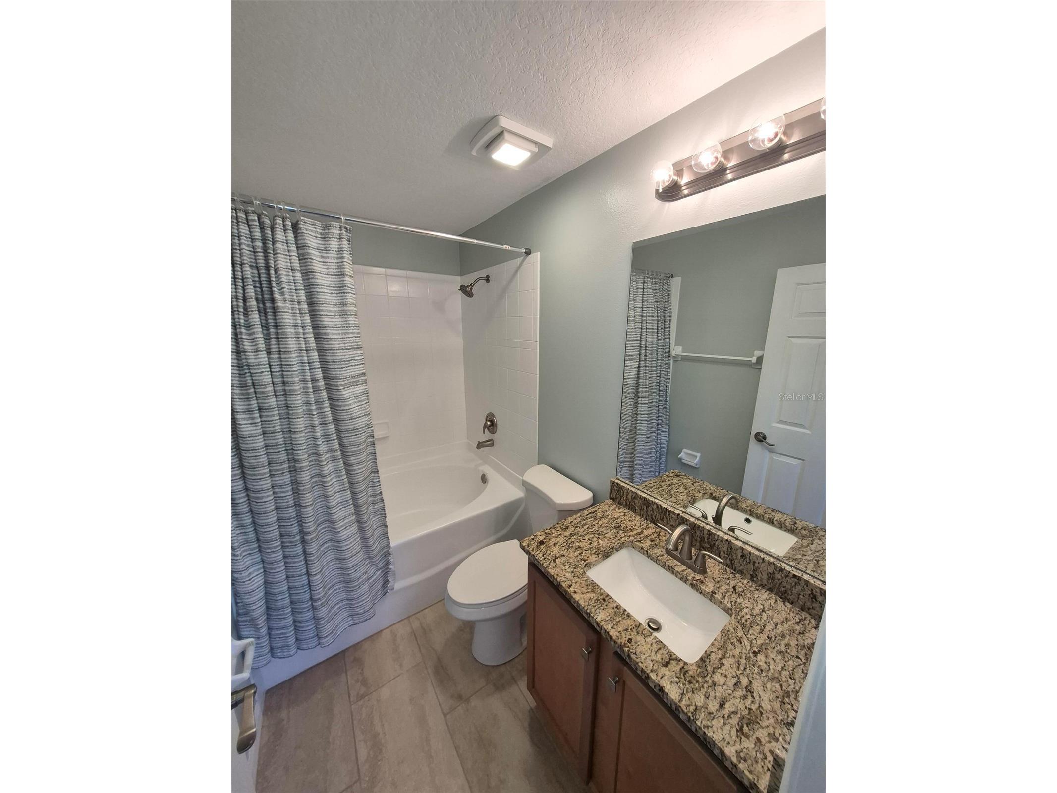 3845 Island Way Saint Petersburg FL 33705 O6390546 image17