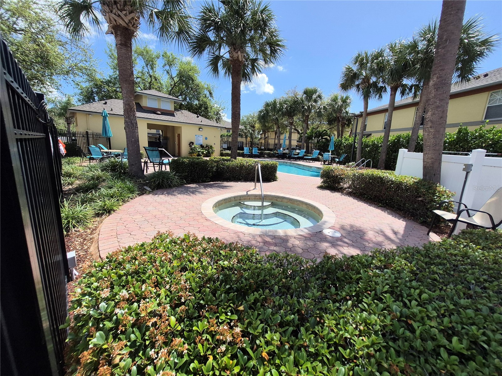 3845 Island Way Saint Petersburg FL 33705 O6390546 image25