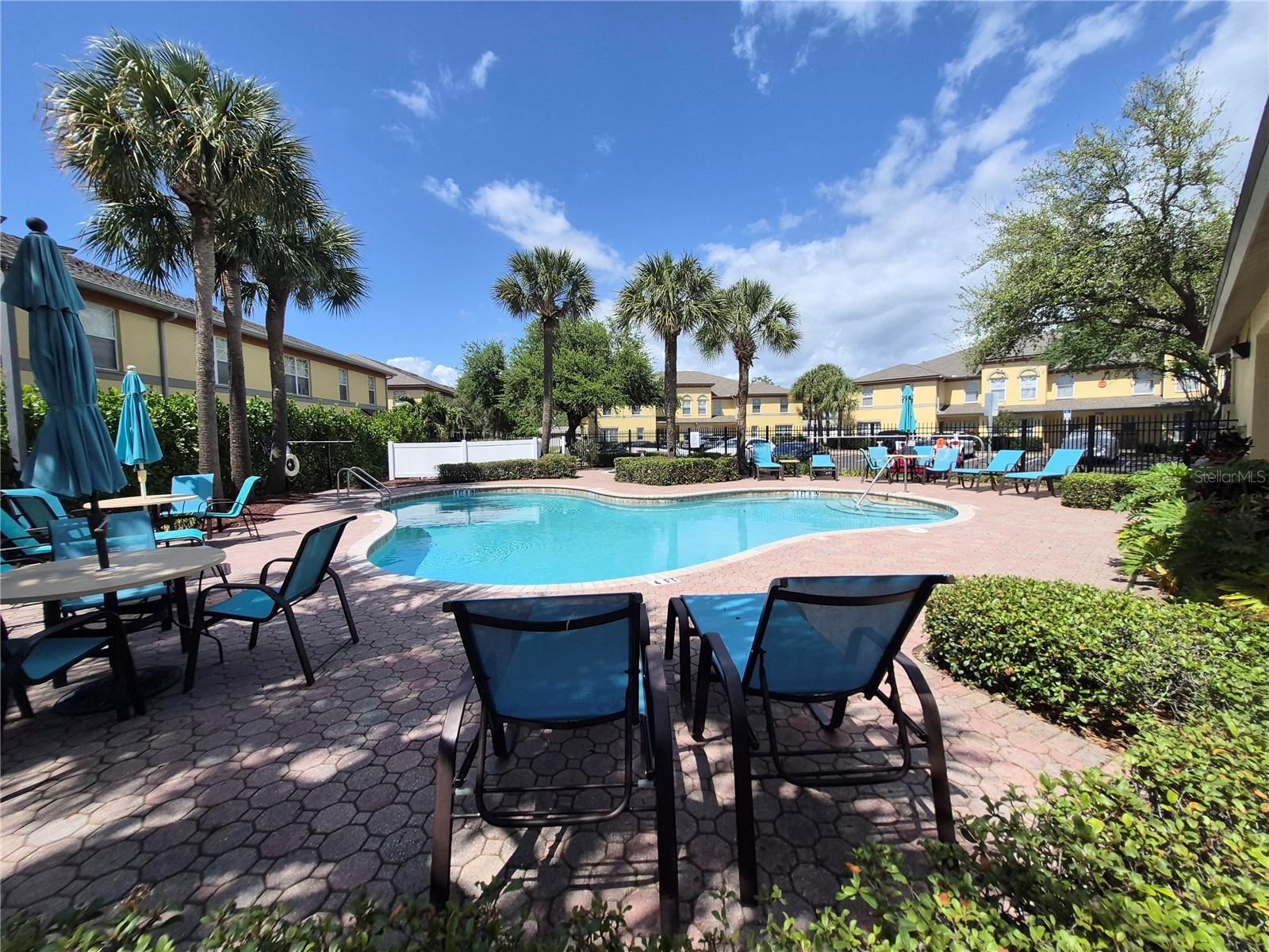 3845 Island Way Saint Petersburg FL 33705 O6390546 image26