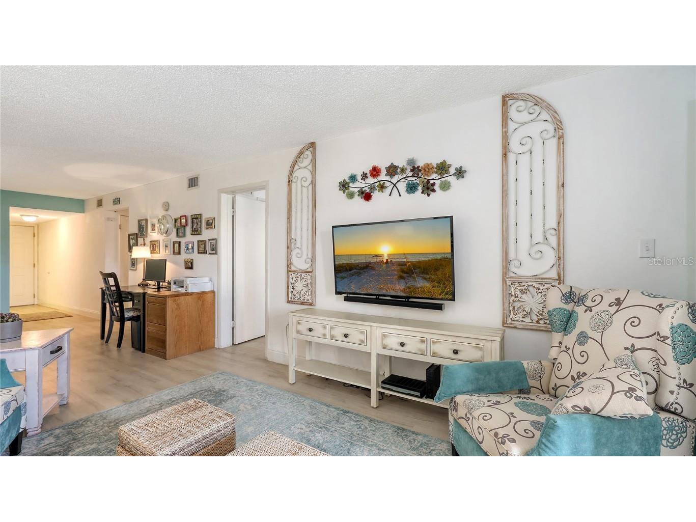 3845 Lake Bayshore Drive #F103 Bradenton FL 34205 N6138113 image8