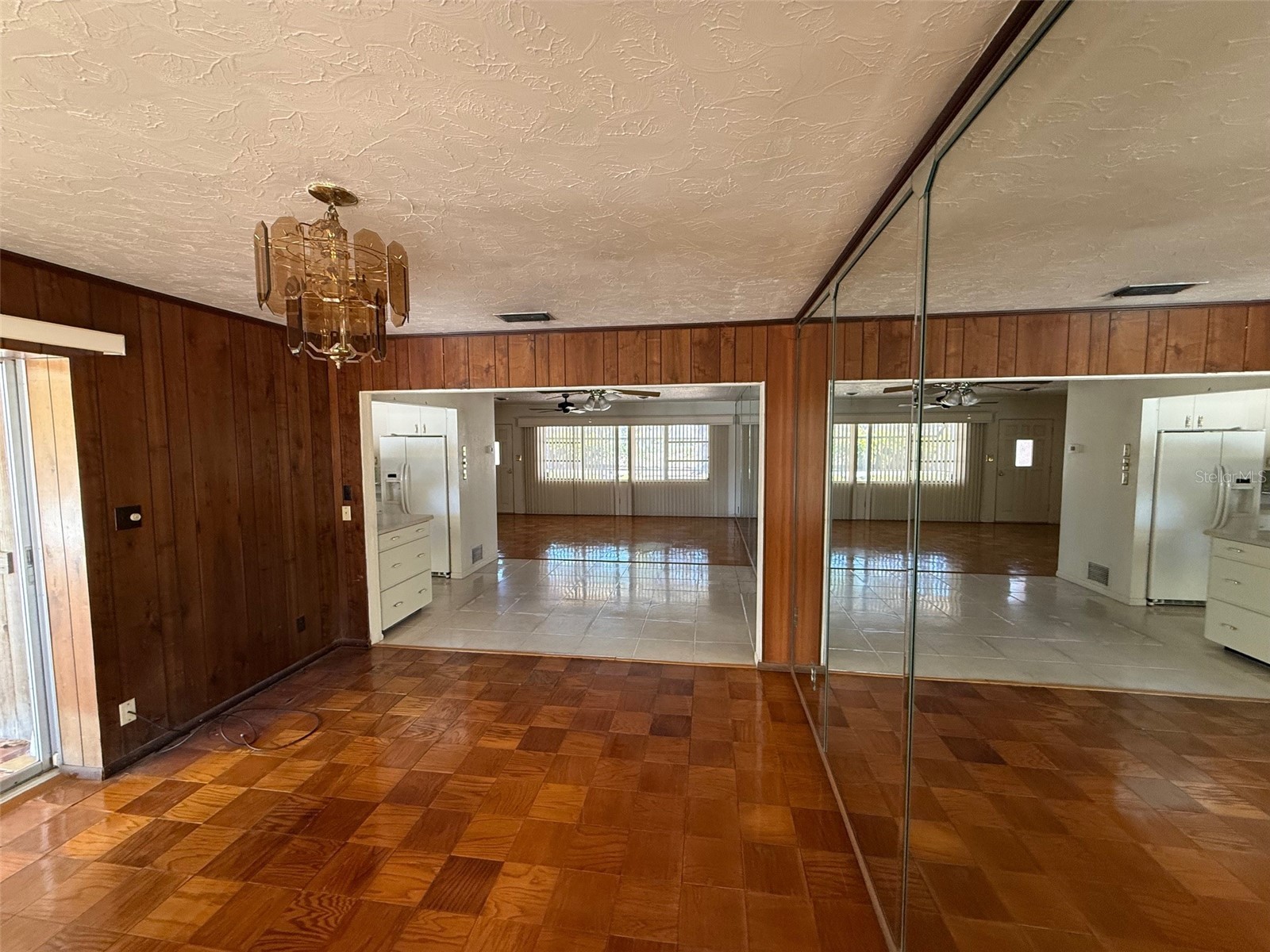 3846 Malec Circle Sarasota FL 34233 A4682134 image3