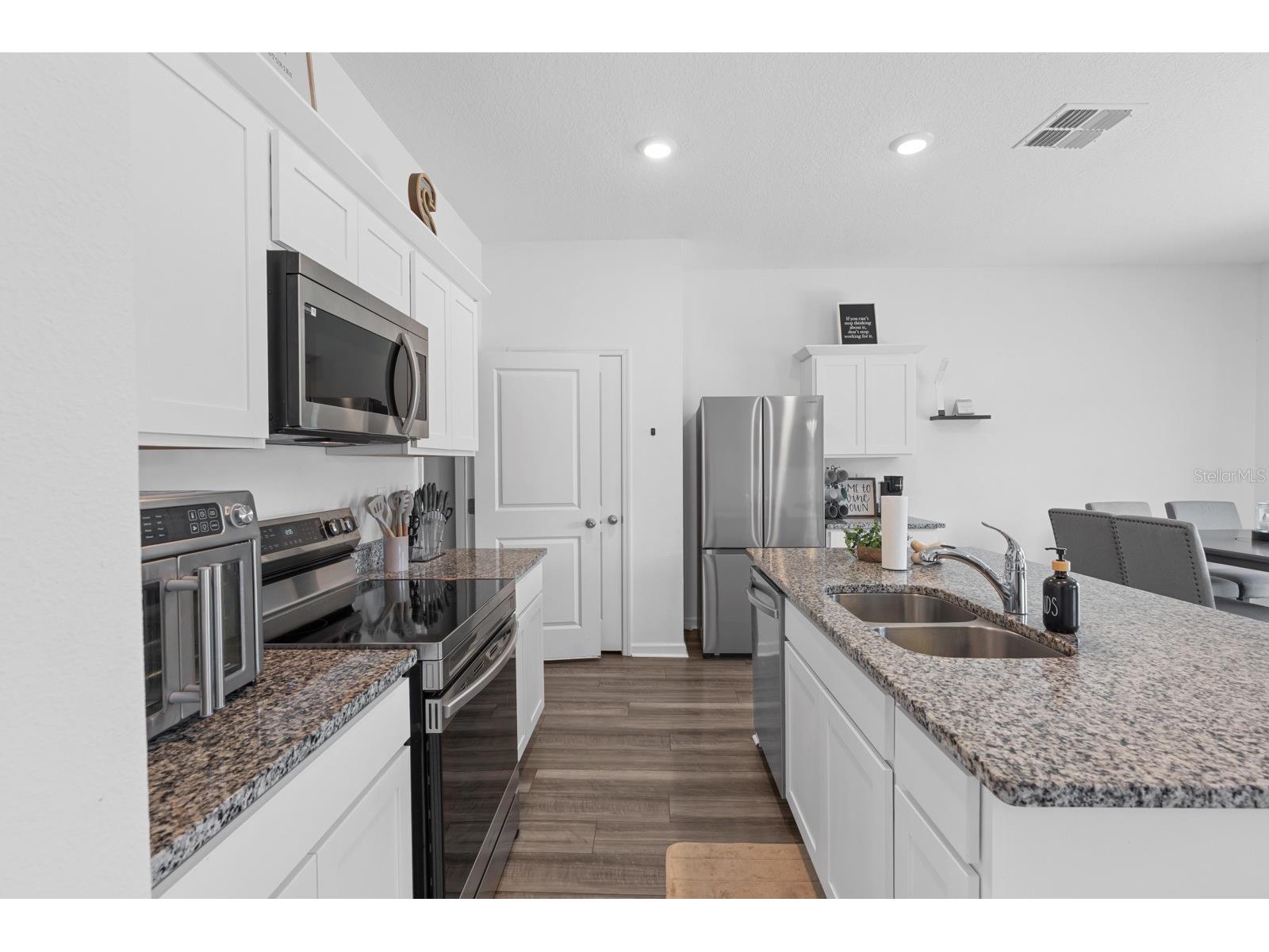 38465 Honeysuckle Drive Dade City FL 33525 TB8528492 image32