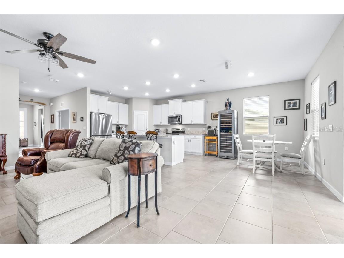 3847 Sunny Spring Street Plant City FL 33565 TB8453453 image19