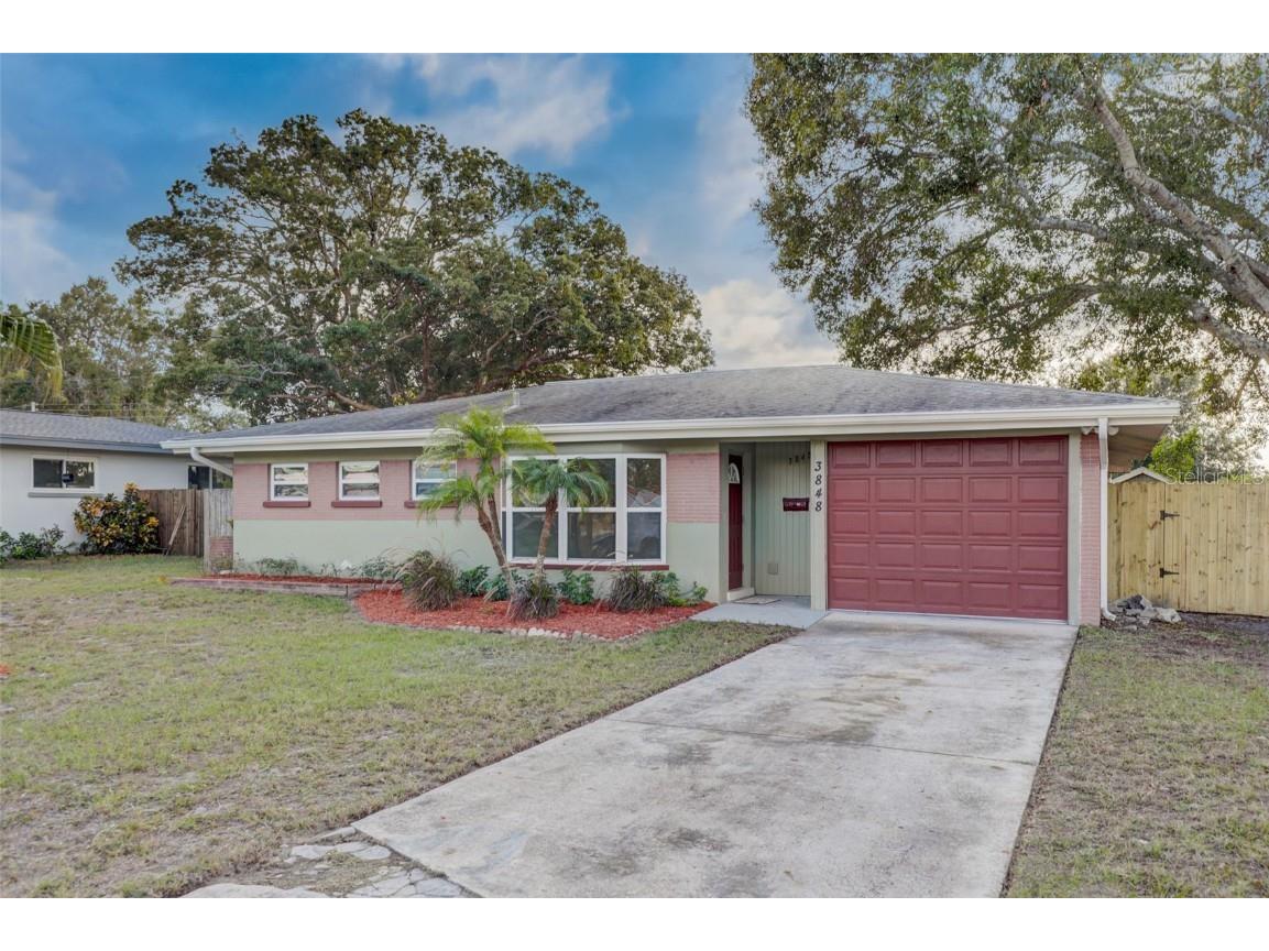 3848 Nottingham Drive Sarasota FL 34235 A4588275 image1