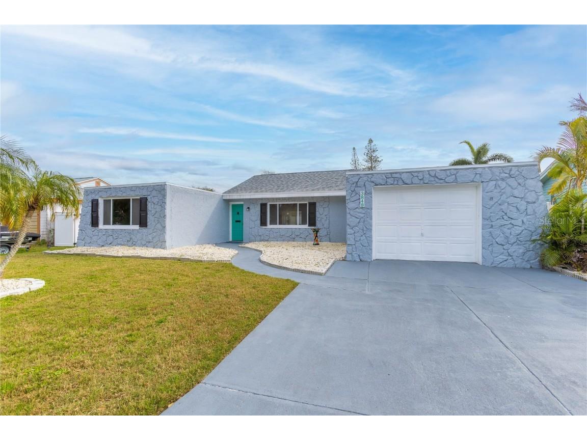 3848 Stratfield Drive New Port Richey FL 34652 TB8321989 image1