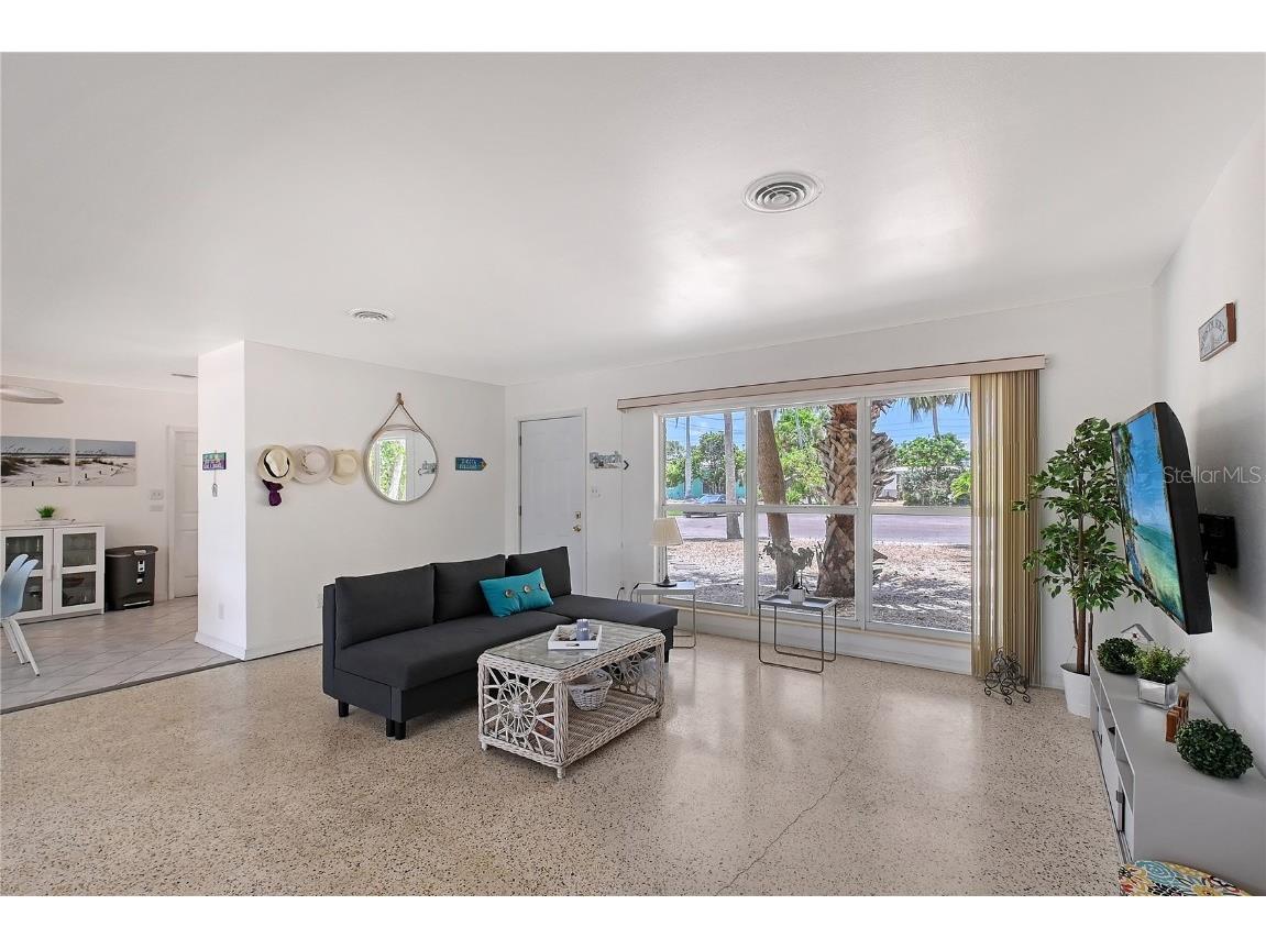 385 Avenida Madera Sarasota FL 34242 A4653809 image12