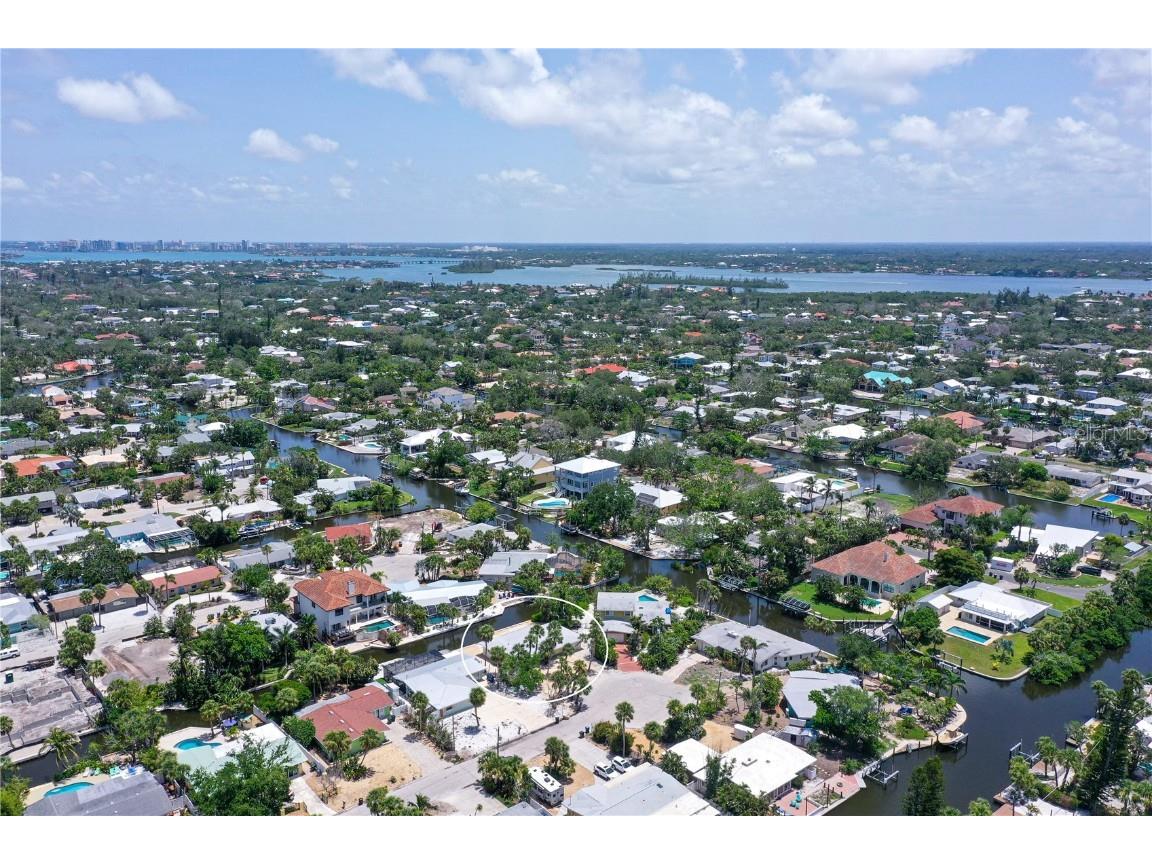 385 Avenida Madera Sarasota FL 34242 A4653809 image7