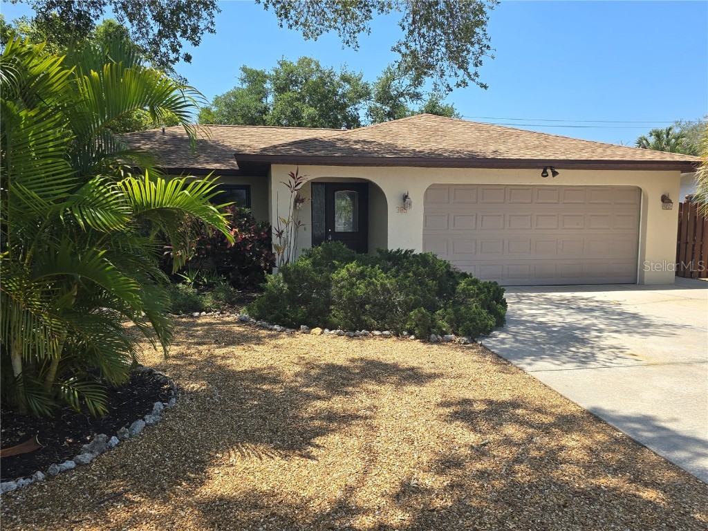 385 Gulf Breeze Boulevard Venice FL 34293 A4605563 image1