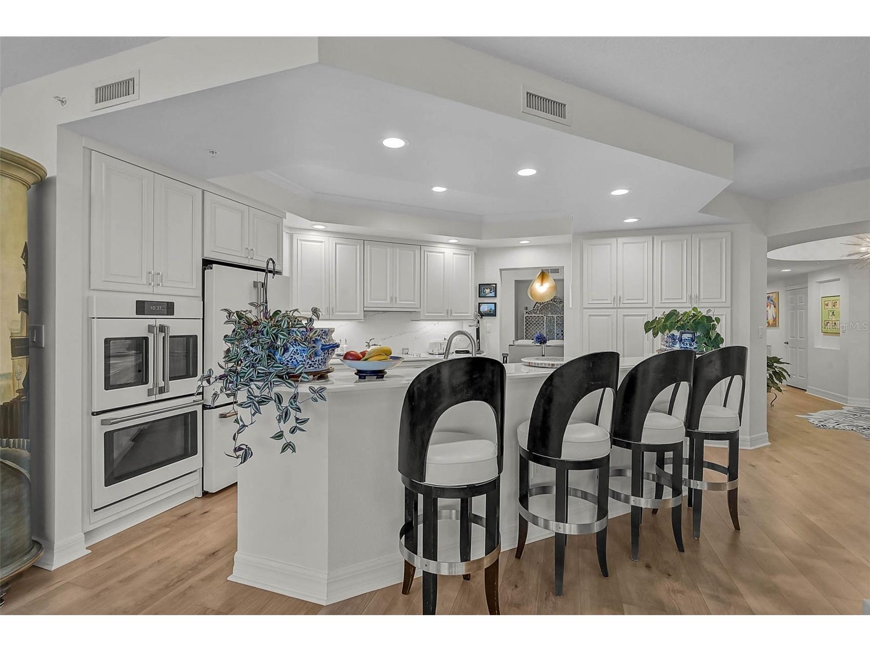 385 N Point Road #304 Osprey FL 34229 A4678422 image2