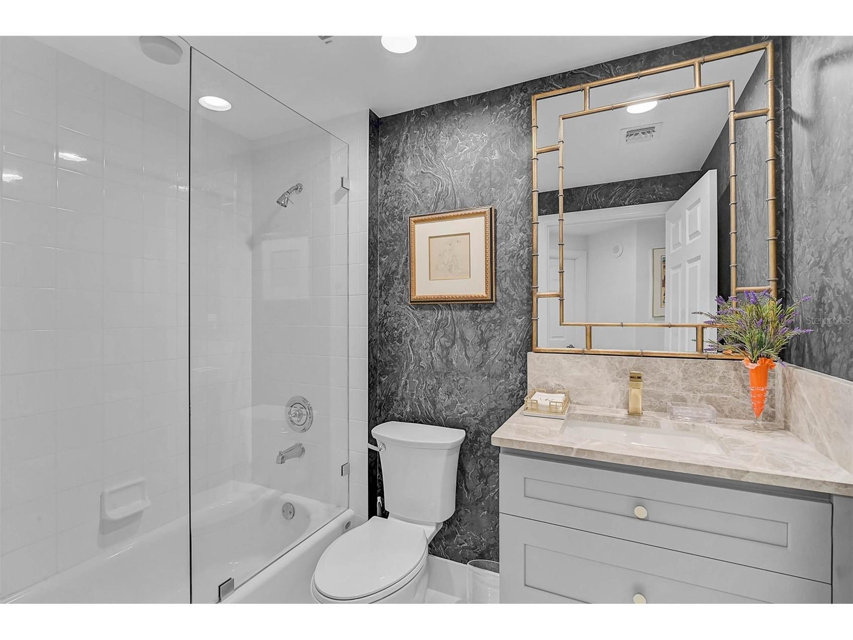 385 N Point Road #304 Osprey FL 34229 A4678422 image27