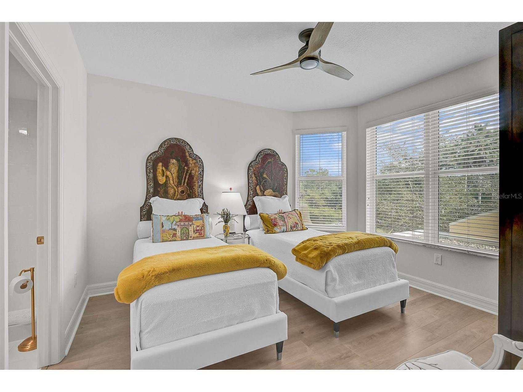 385 N Point Road #304 Osprey FL 34229 A4678422 image28