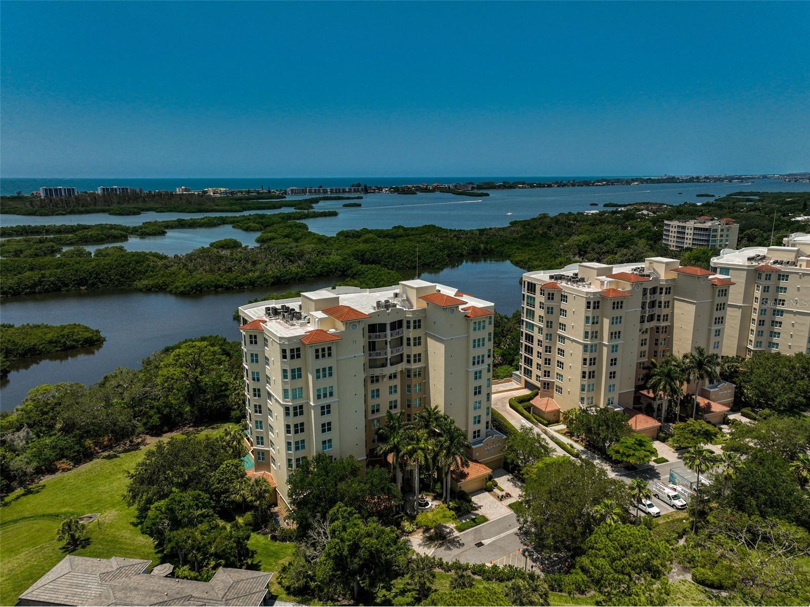 385 N Point Road #304 Osprey FL 34229 A4678422 image6