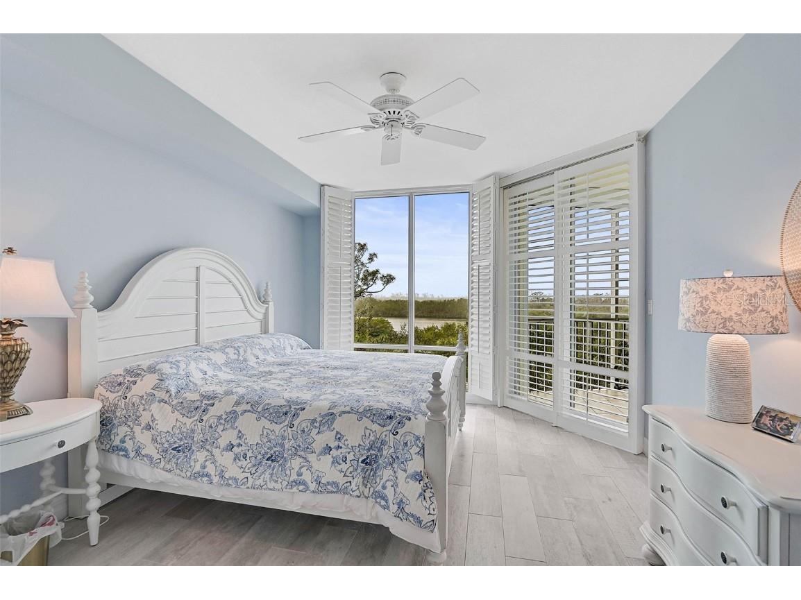 385 N Point Road #402 Osprey FL 34229 A4635708 image16