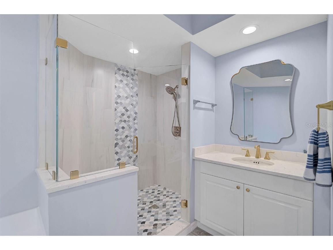 385 N Point Road #402 Osprey FL 34229 A4635708 image19