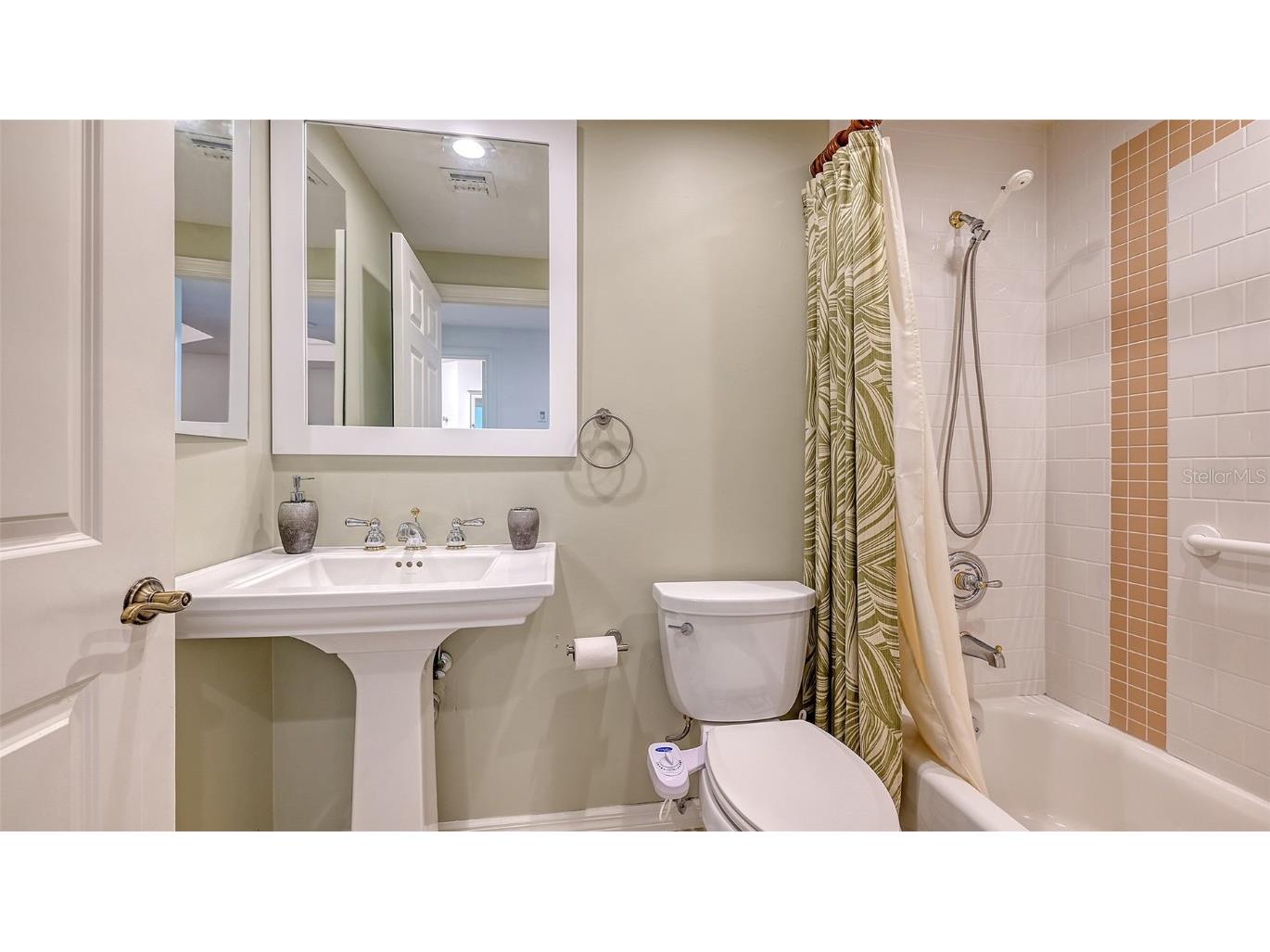 385 N Point Road #503 Osprey FL 34229 A4672342 image44