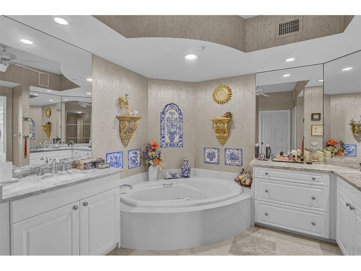 385 N Point Road #701 Osprey FL 34229 A4659278 image20