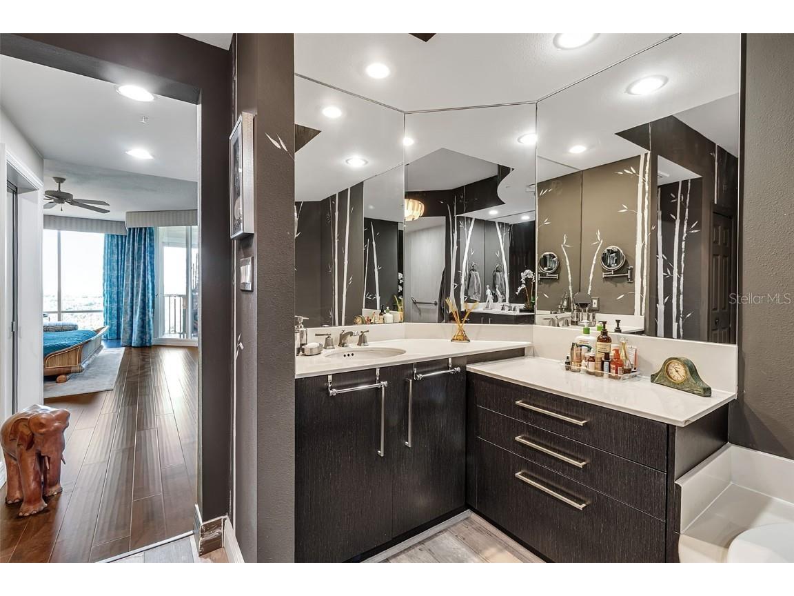 385 N Point Road #704 Osprey FL 34229 - CATFISH CREEK A4671431 image45