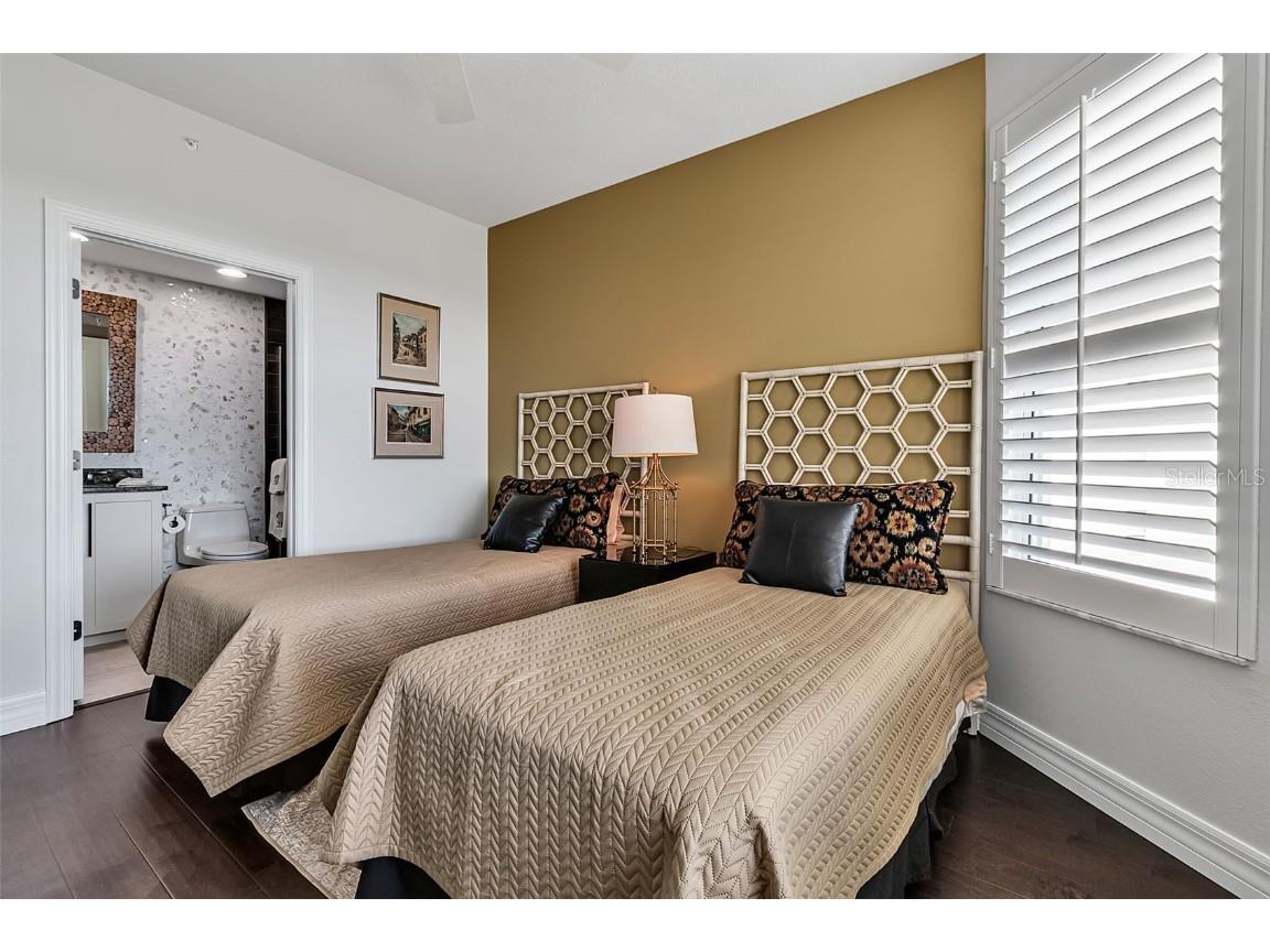 385 N Point Road #704 Osprey FL 34229 - CATFISH CREEK A4671431 image49