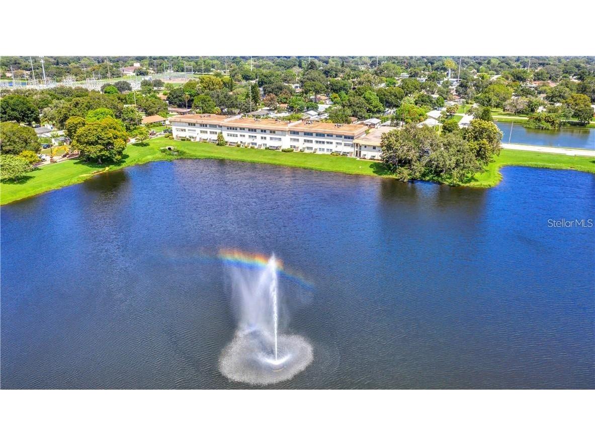 3850 13th Avenue N #105 Saint Petersburg FL 33713 - JORGENSEN LAKE PARK TB8450234 image1