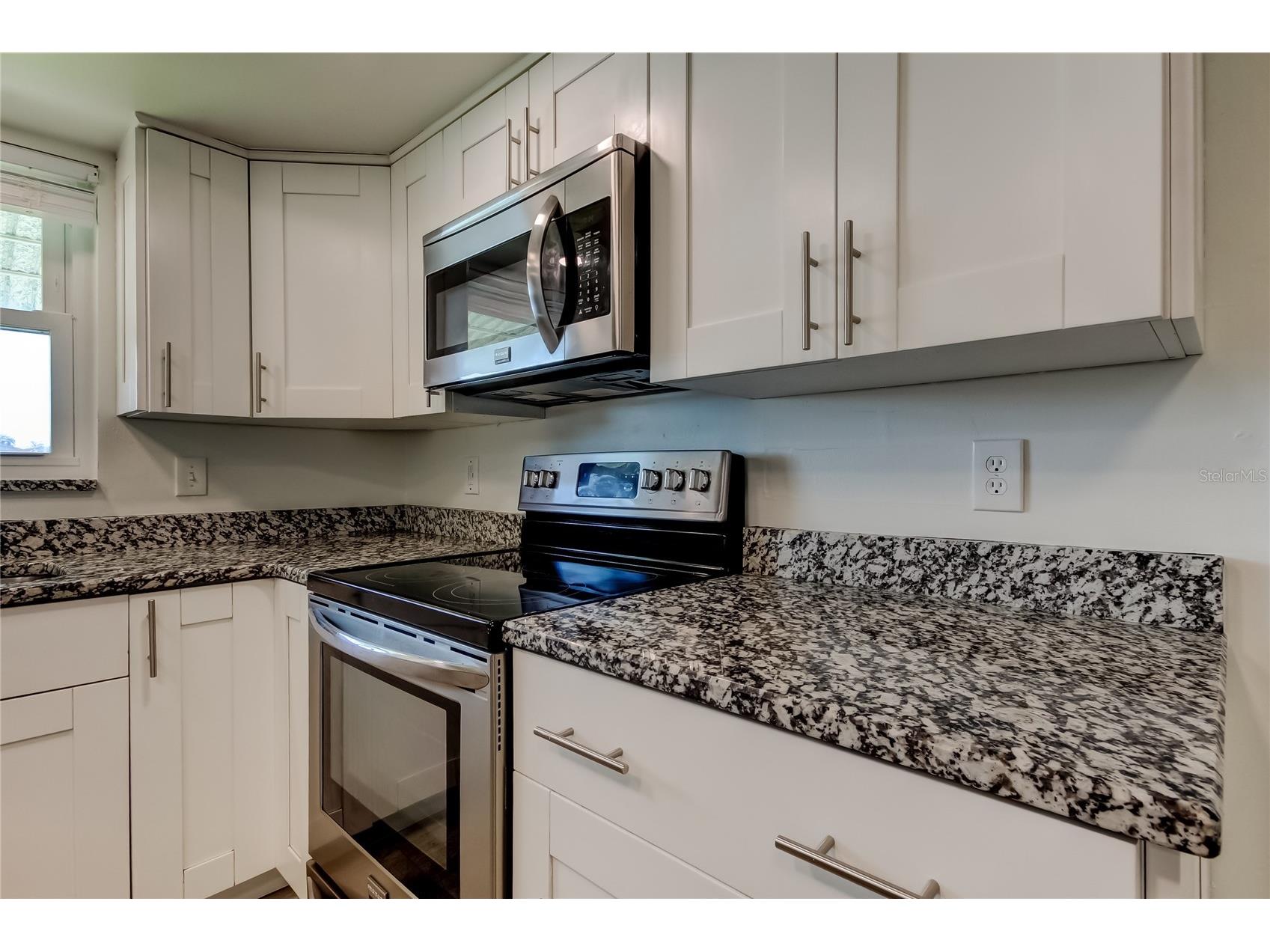 3850 13th Avenue N #105 Saint Petersburg FL 33713 - JORGENSEN LAKE PARK TB8450234 image12