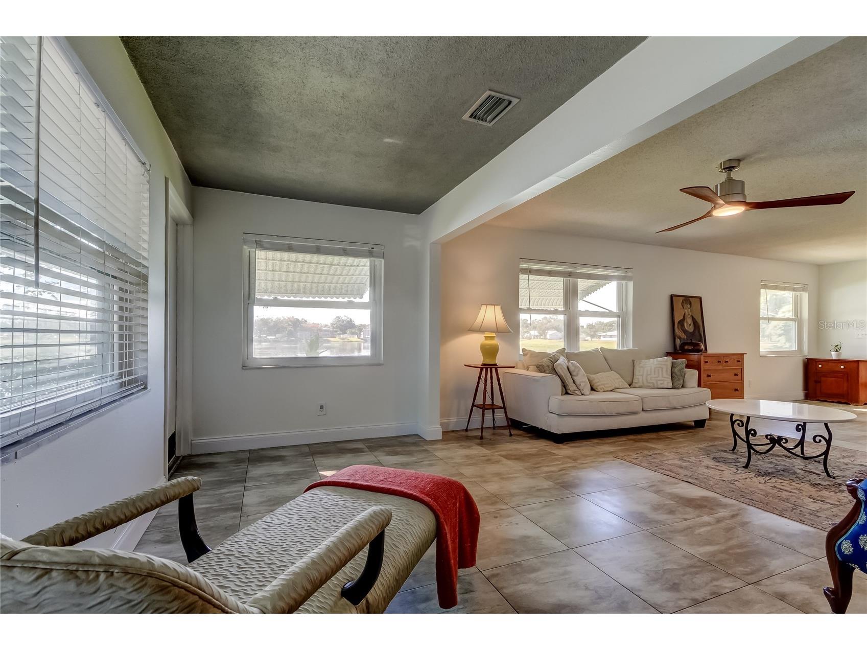 3850 13th Avenue N #105 Saint Petersburg FL 33713 - JORGENSEN LAKE PARK TB8450234 image3