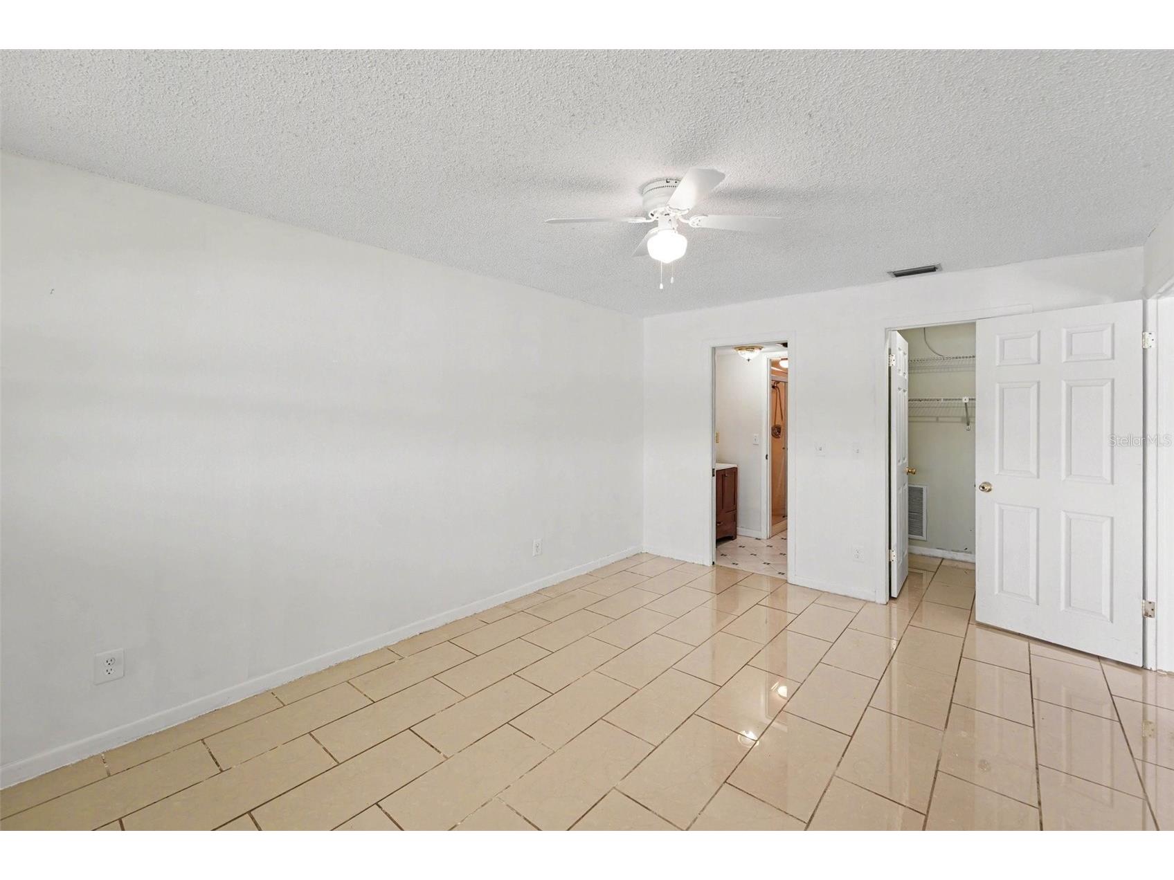 3850 13th Avenue N #106 Saint Petersburg FL 33713 TB8491573 image5