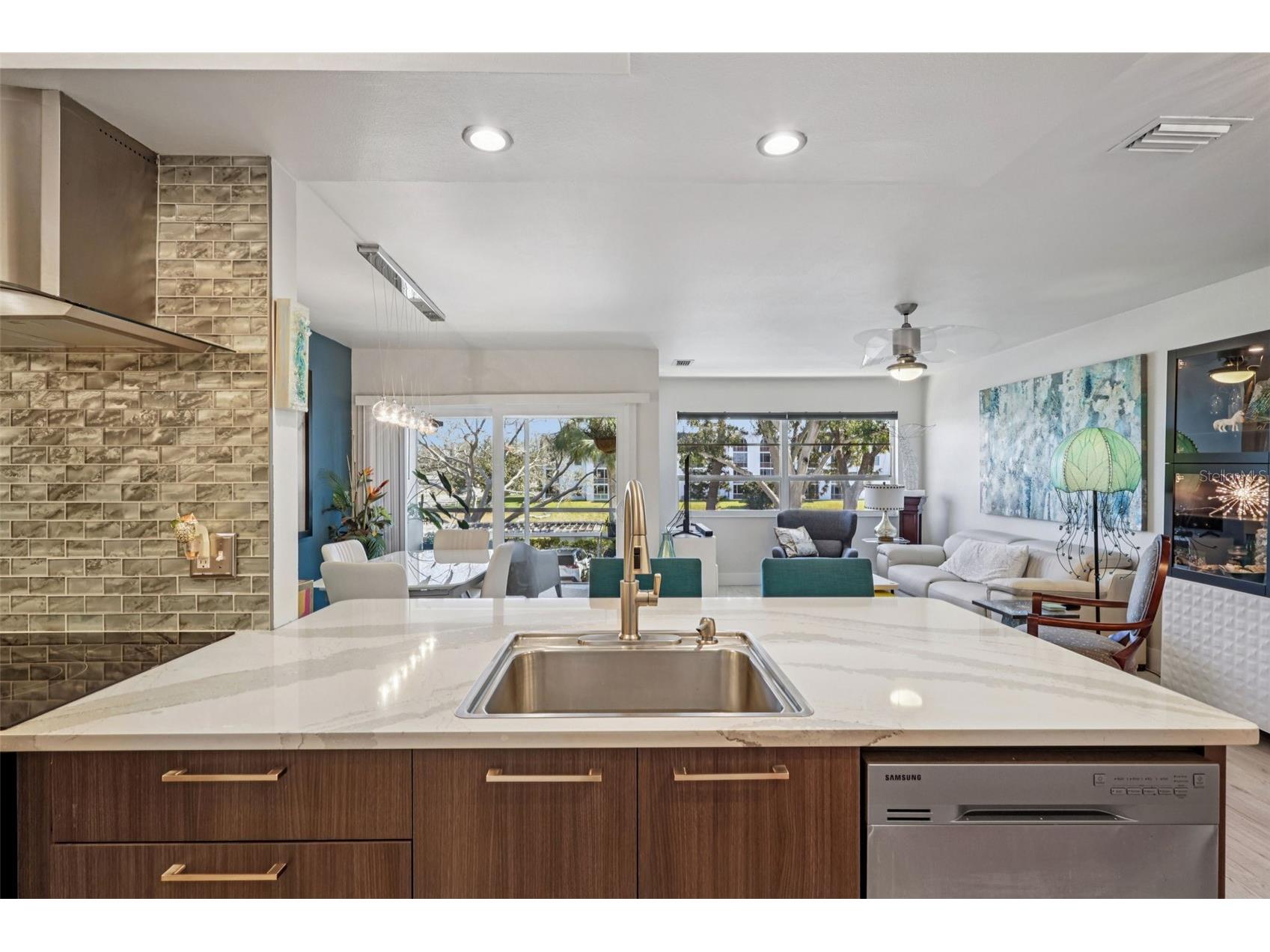 3850 13th Avenue N #203 Saint Petersburg FL 33713 TB8474232 image9