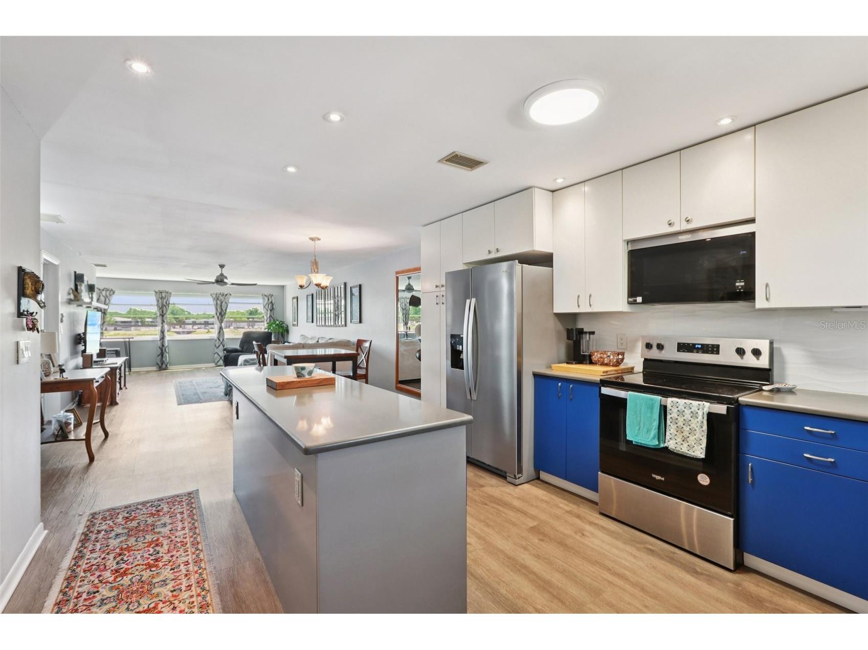 3850 13th Avenue N #210 Saint Petersburg FL 33713 - JORGENSEN LAKE TB8499235 image3