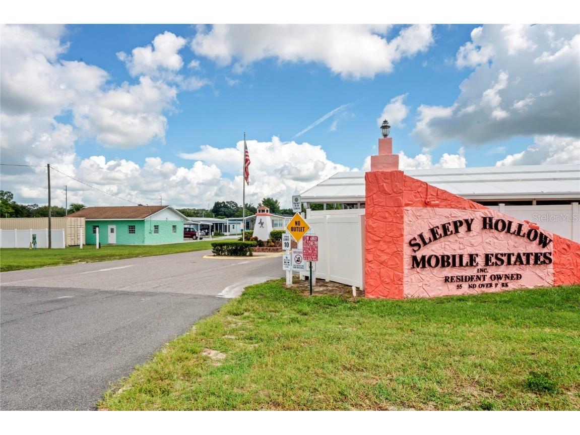 38507 Windflower Avenue Zephyrhills FL 33542 TB8412693 image48