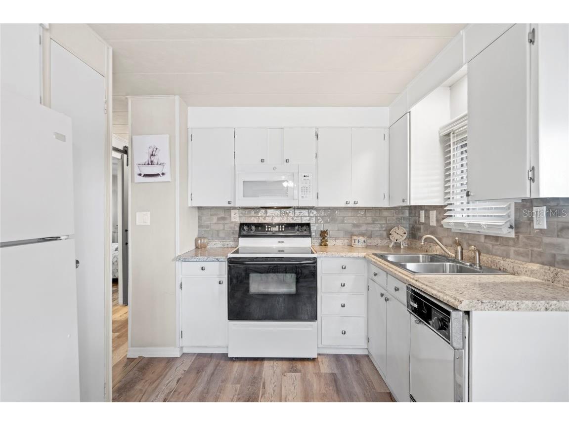 38507 Windflower Avenue Zephyrhills FL 33542 TB8412693 image5