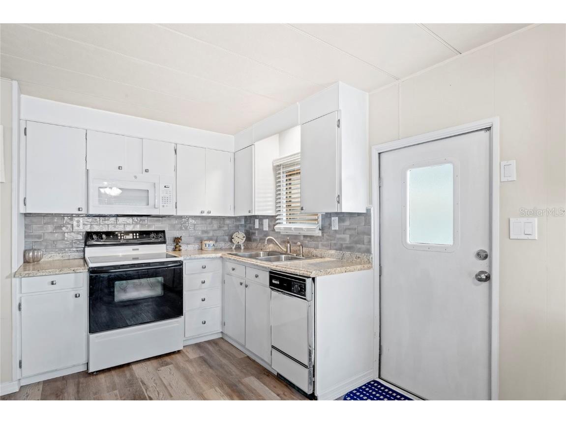 38507 Windflower Avenue Zephyrhills FL 33542 TB8412693 image6