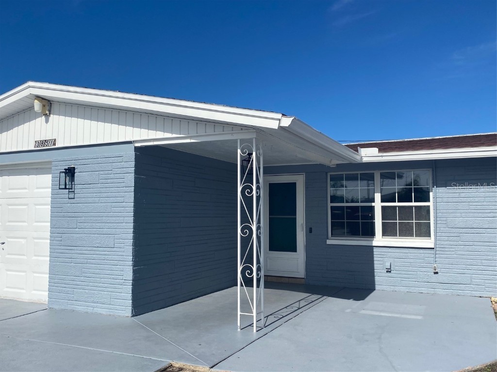 3851 Cedarwood Drive Holiday FL 34691 W7860360 image1