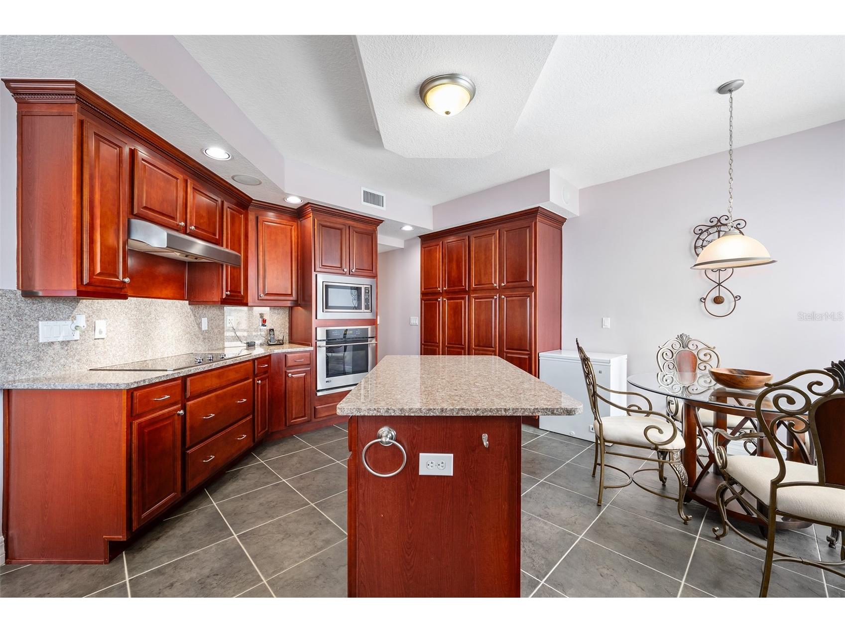 3851 S Atlantic Avenue #701 Daytona Beach FL 32118 - ATLANTIC OCEAN V4944000 image27